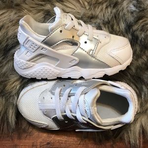 Nike Toddler Huarache Sz 7C